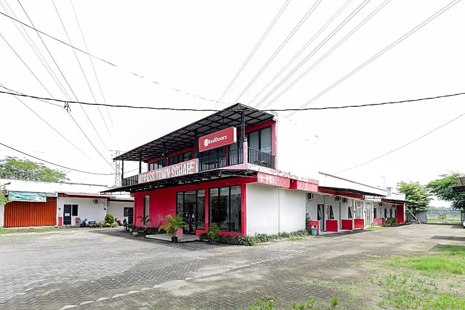 RedDoorz @ Bypass Town Square Mojokerto