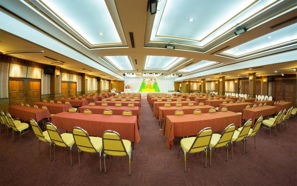 Phrae Nakara Hotel