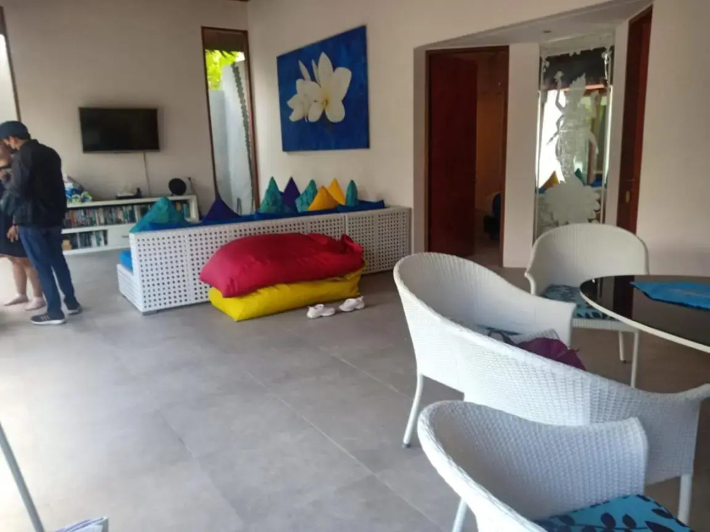 Family three bed room neil villa private pool