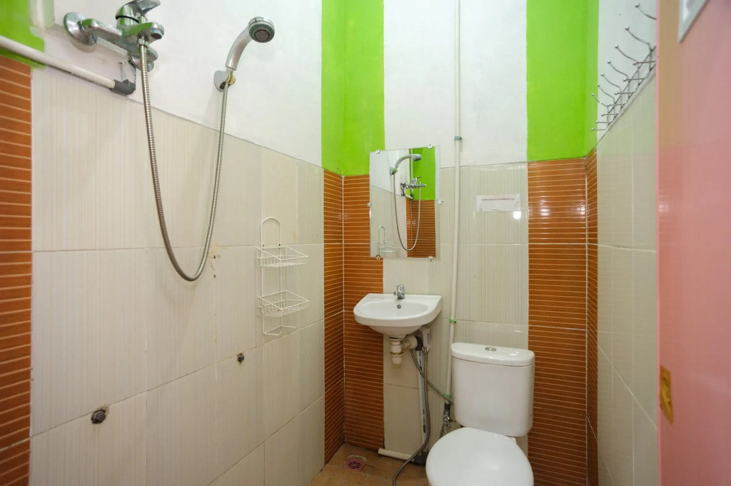 RedDoorz Syariah near RS Advent Bandar Lampung