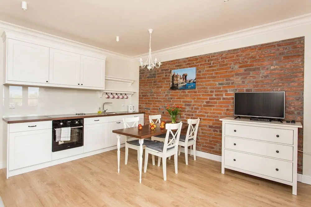 Villa Allegra Apartamenty z ogrodem i salą zabaw ,darmowy parking i leżaki, 5minut do morza