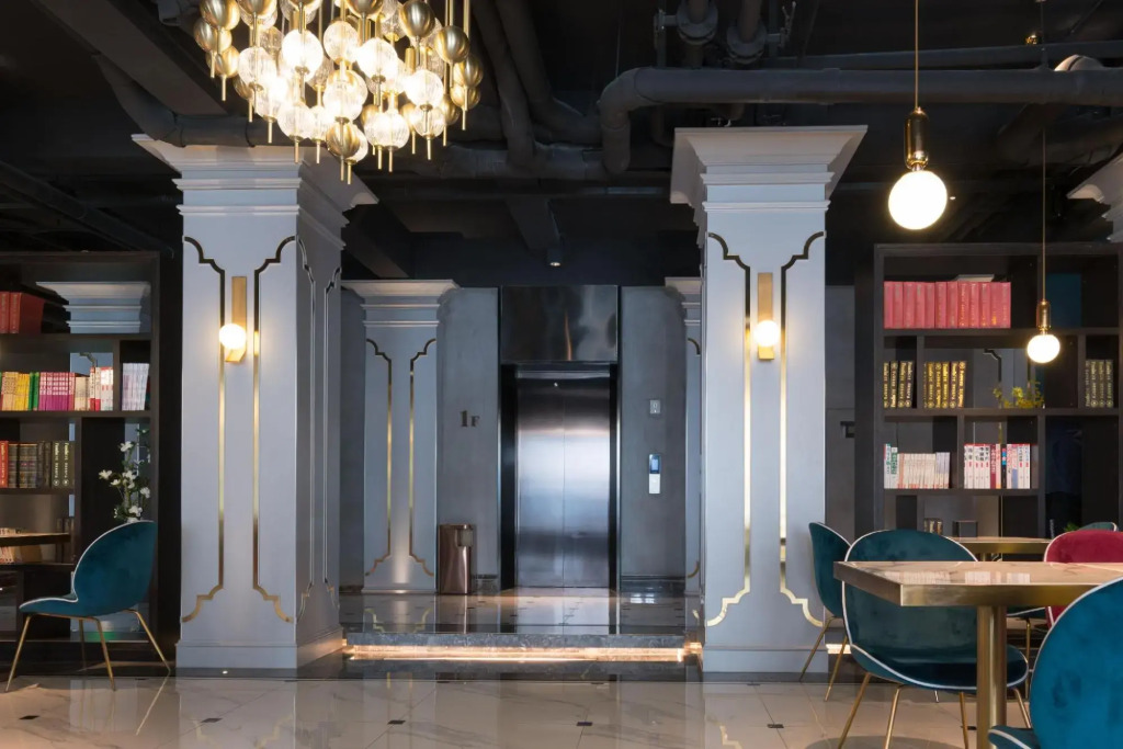 Aiju Hotel (Yingkou Bayuquan District Moon Lake Park Branch)