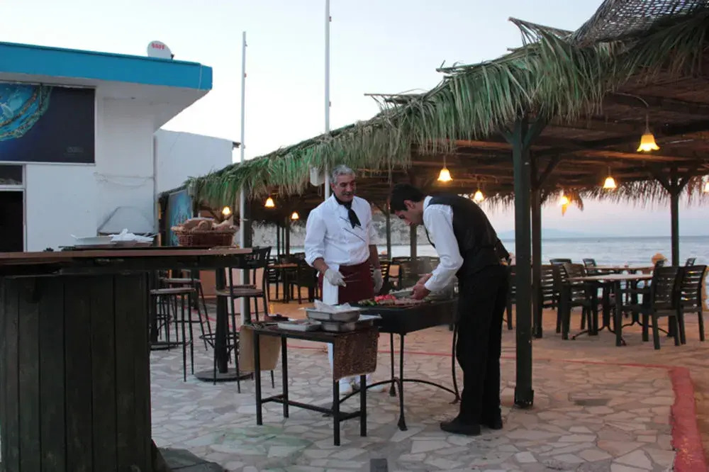 Can Karaburun Hotel