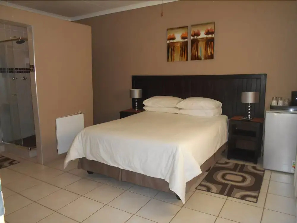 @Four Guest House Brits