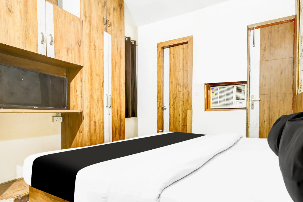 Super Hotel O Sector 52 Gurgaon