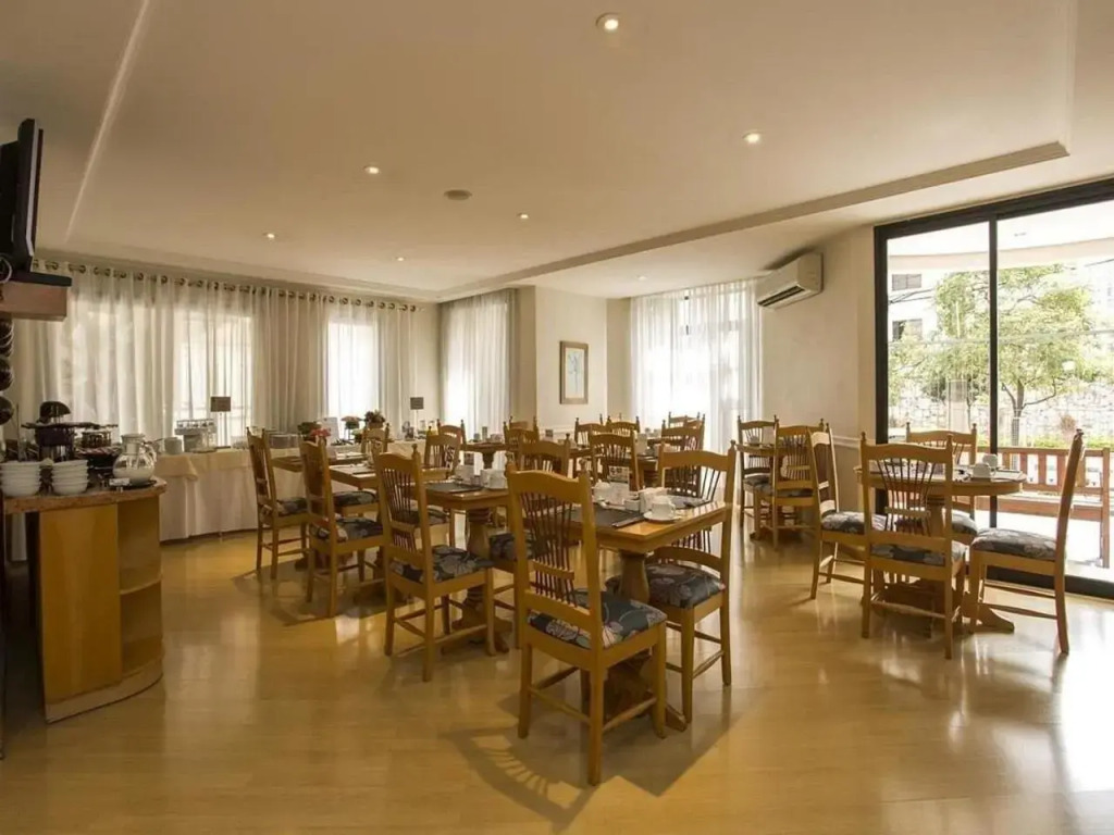 Flat La Maison d Stan Moema limpeza diária UH35