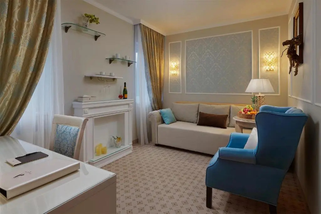 Honour and Grace Hotel