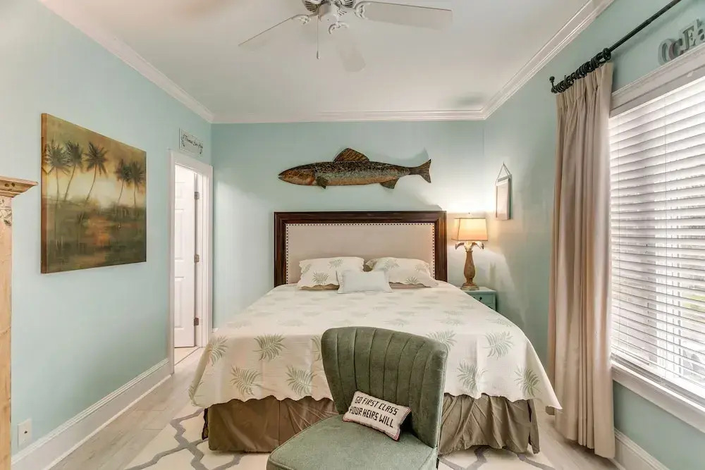 St Simons Island Townhome w/ Balcony + Ocean View!