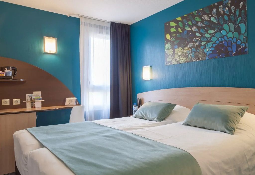 Kyriad Niort-Espace MendesFrance