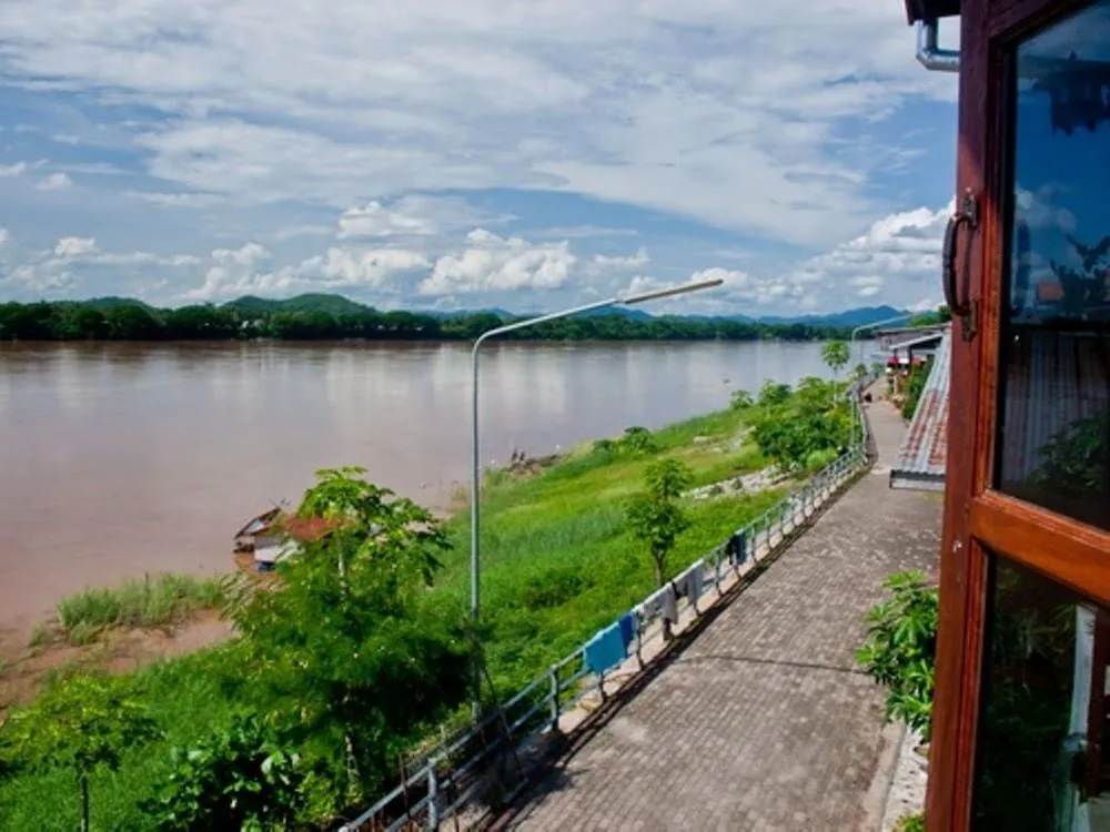 Banrimkhong