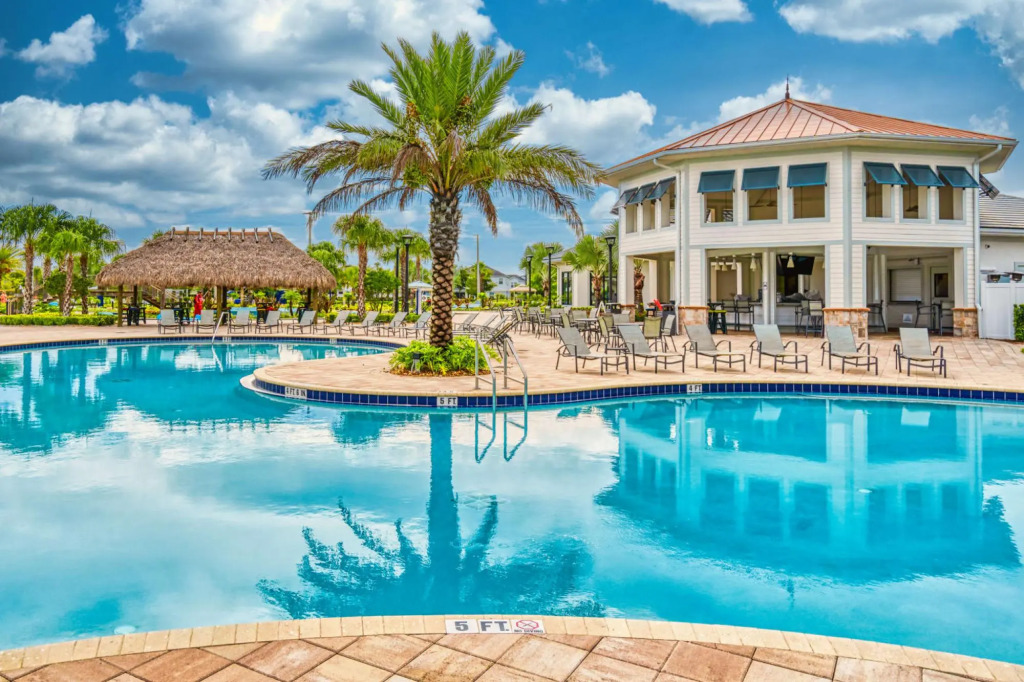 4 Bedrooms villa - Storey Lake
