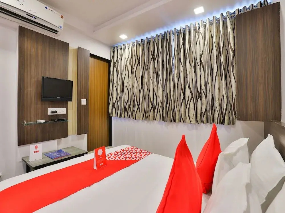 OYO 5476 Hotel Sunrise