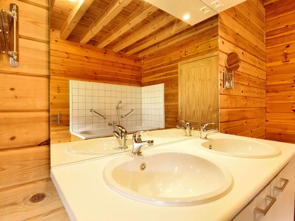Elegant Villa with Sauna