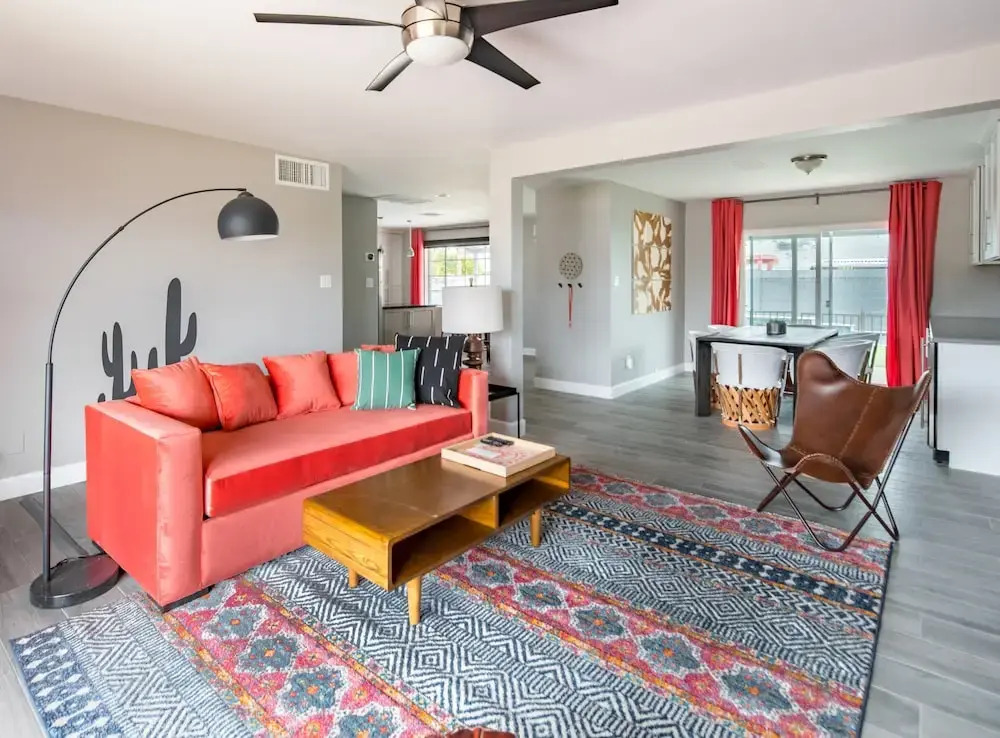 WanderJaunt - Regal - 4BR - South Scottsdale