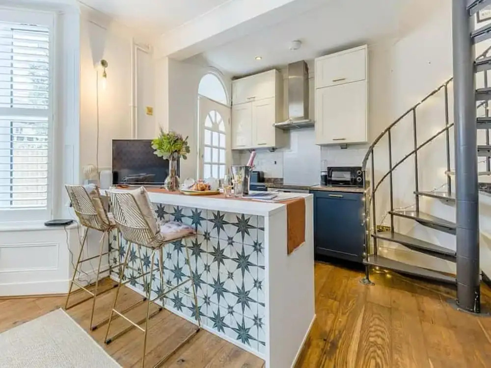 Romantic 1-bed House in Whitstable Real gem !