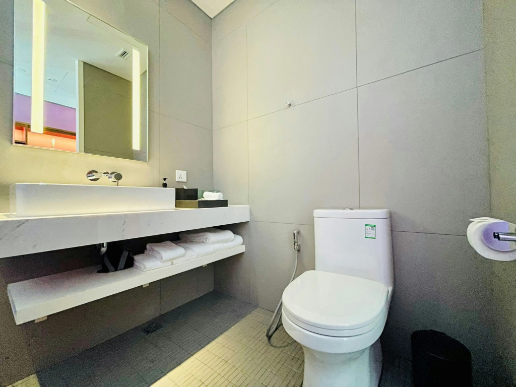 Wink Saigon Centre, Unscripted by Hyatt - 24 Hours stay