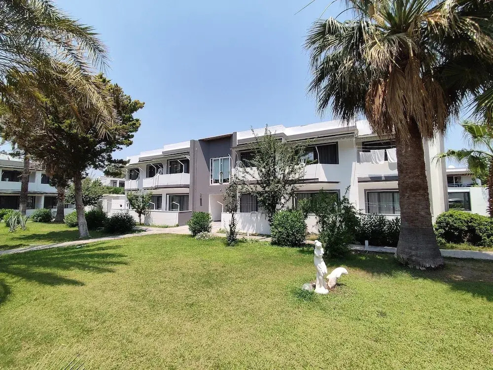 Sarsilmaz Otel