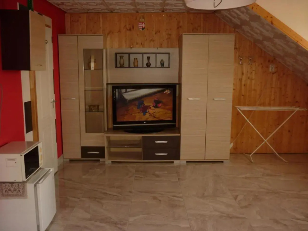 R1 Rolléder Apartman-ház