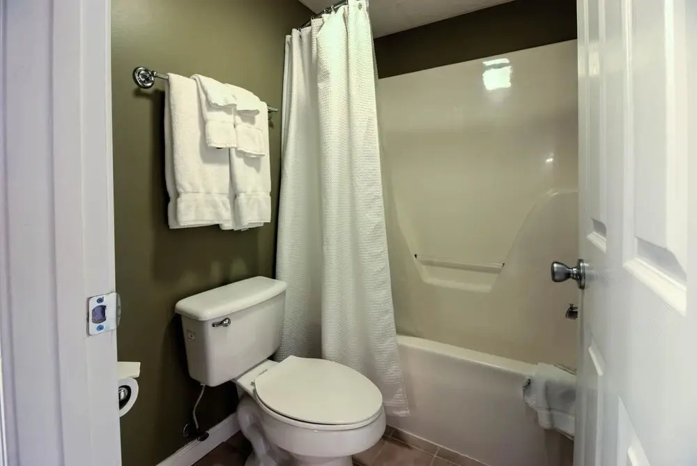 Whispering Pines 224