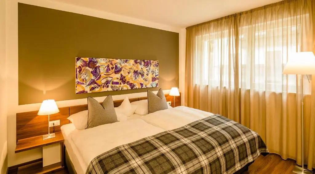 Hidalgo Suites