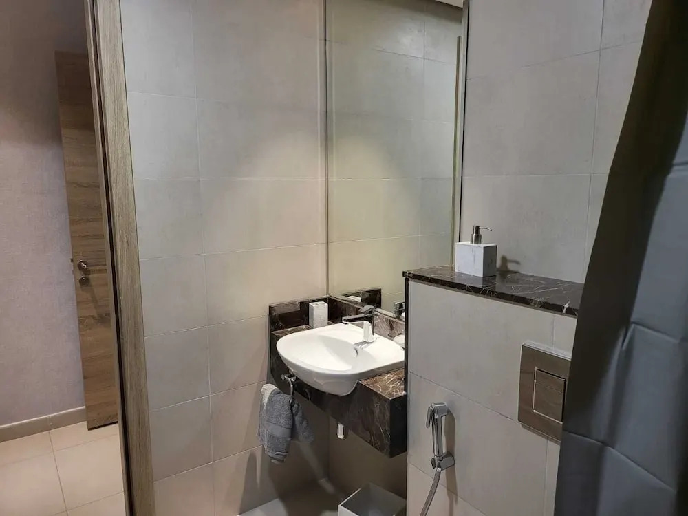 Апартаменты Mirdif Hills Apartaments
