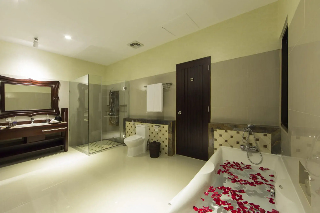 Flamingo Dewata Suite