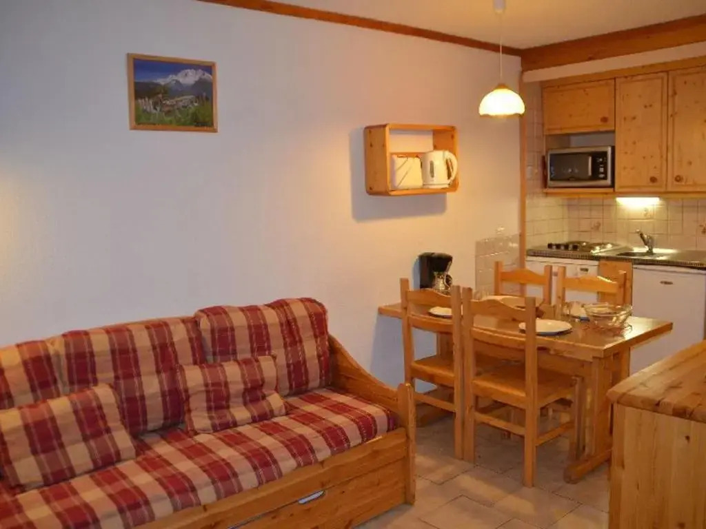 Appartement Les Menuires, 1 pièce, 4 personnes - FR-1-452-55