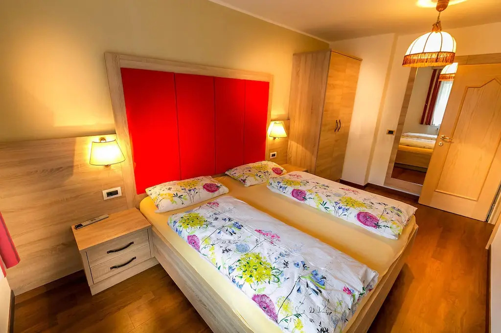 Cosy apartment house Diamant in Santa Cristina