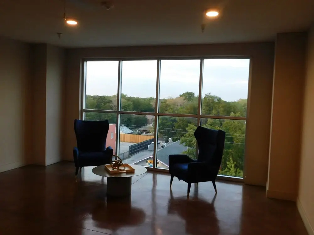 Dream Suites At River East
