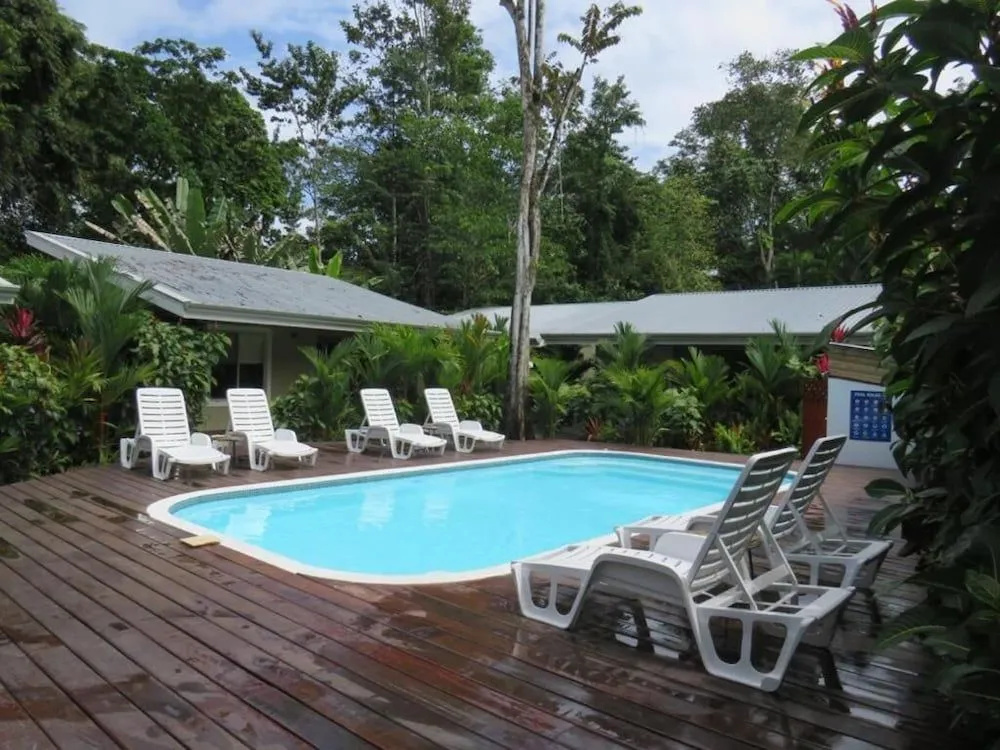 Alloro Jungle Villas
