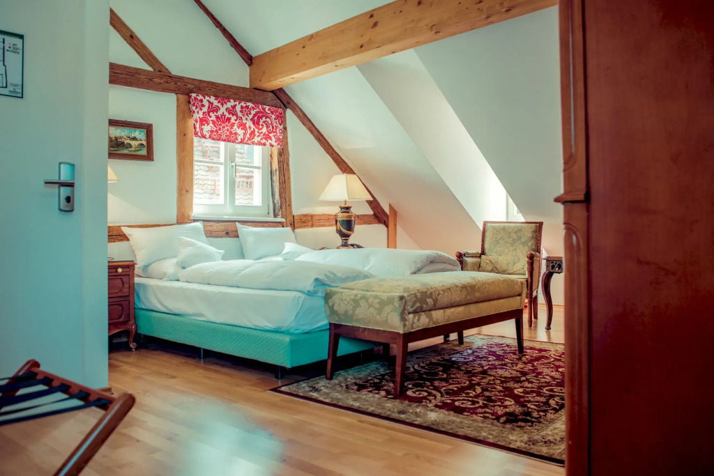 Chin-Chin Hotel ehemals Bohemian Hotel