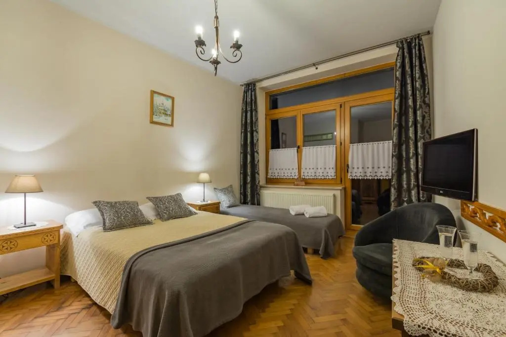 Pokoje i Apartamenty Krupówki 36