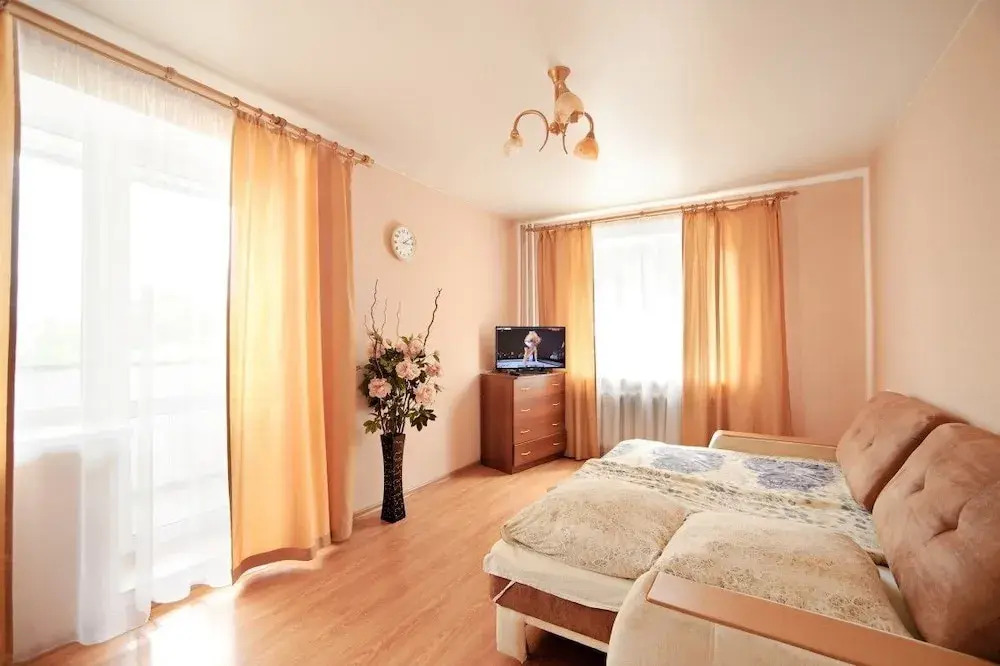Apartment on Alliluyeva 12a-26
