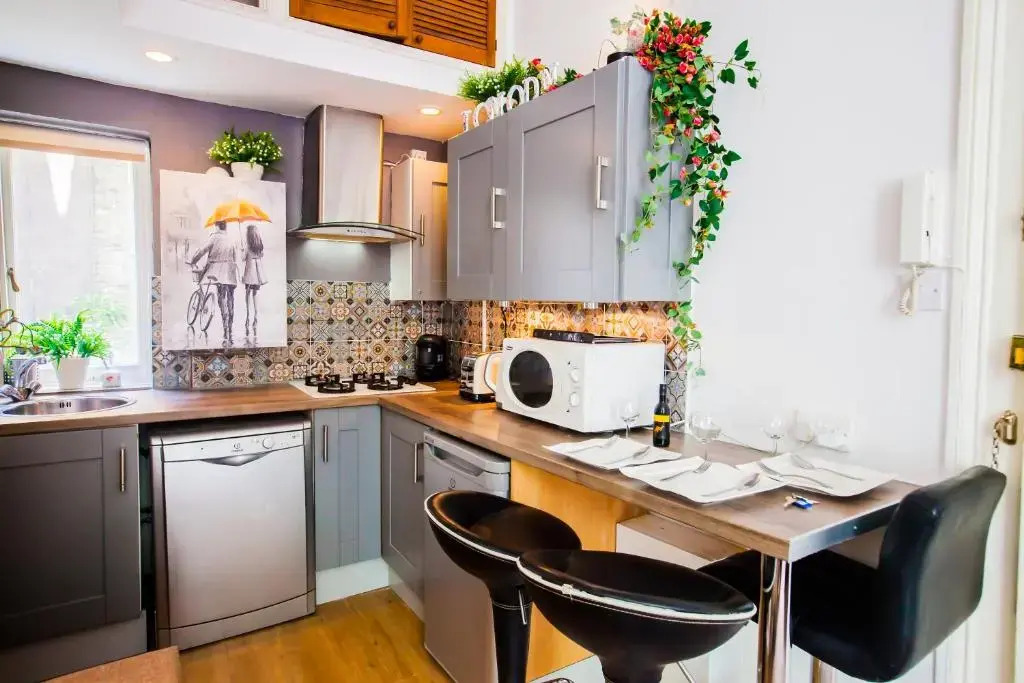 Pimlico Central London Suite near Victoria