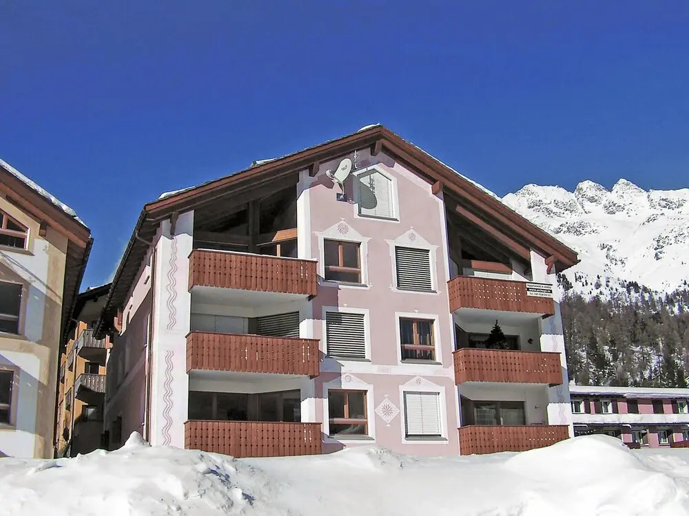 Apartment Chesa Dal Luf B5 by Interhome