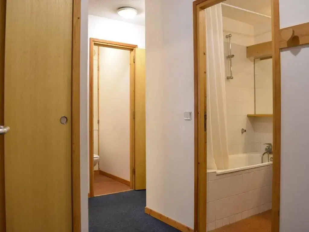 Appartement Méribel, 2 pièces, 4 personnes - FR-1-180-105