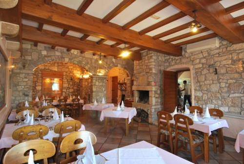 Djudja i Mate - Rooms and local restaurant