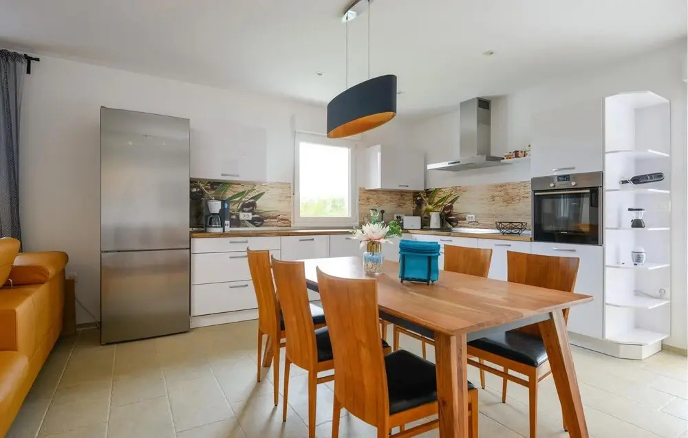 Beautiful Home In Vodnjan