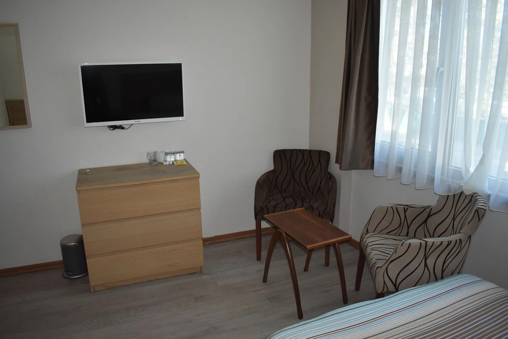 Alyaman Apartments