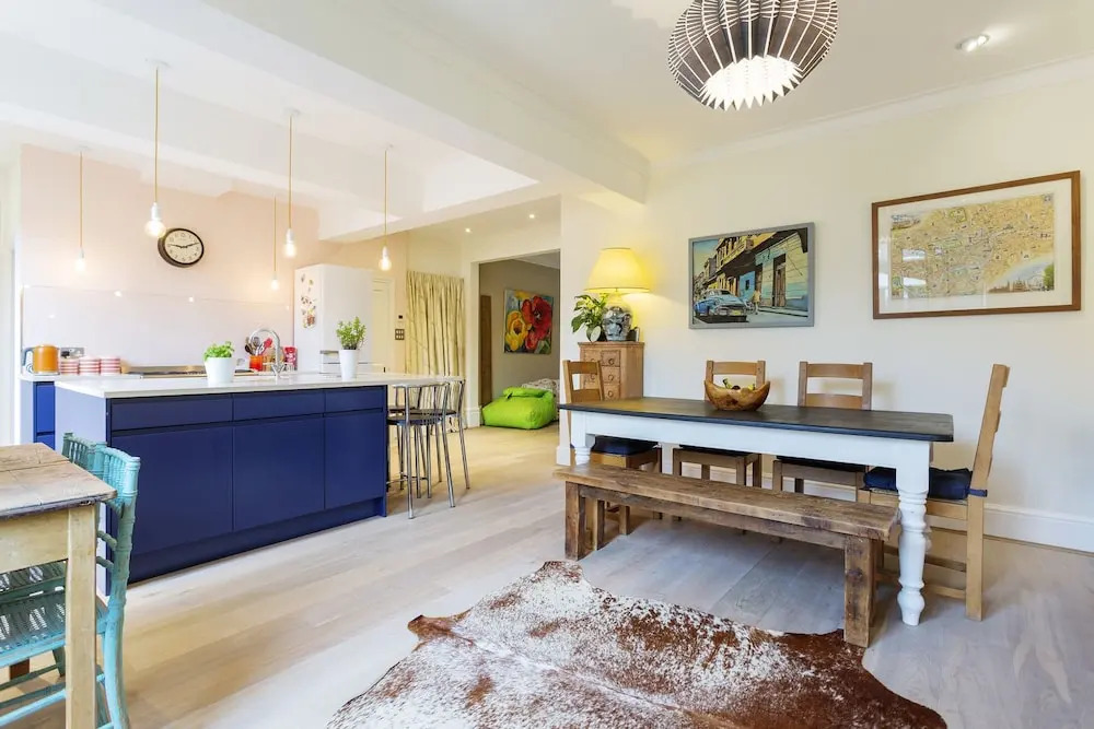 Albert Bridge Apartment