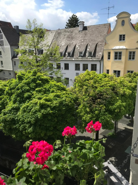 #1 AUGSBURG luxurious old town apartment in absolute central location