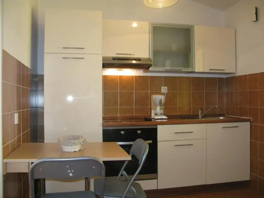 Apartments Pende