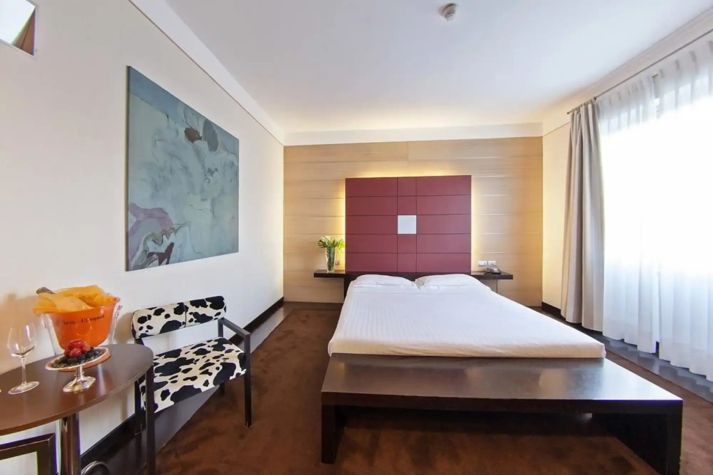 Inverigo Hotel