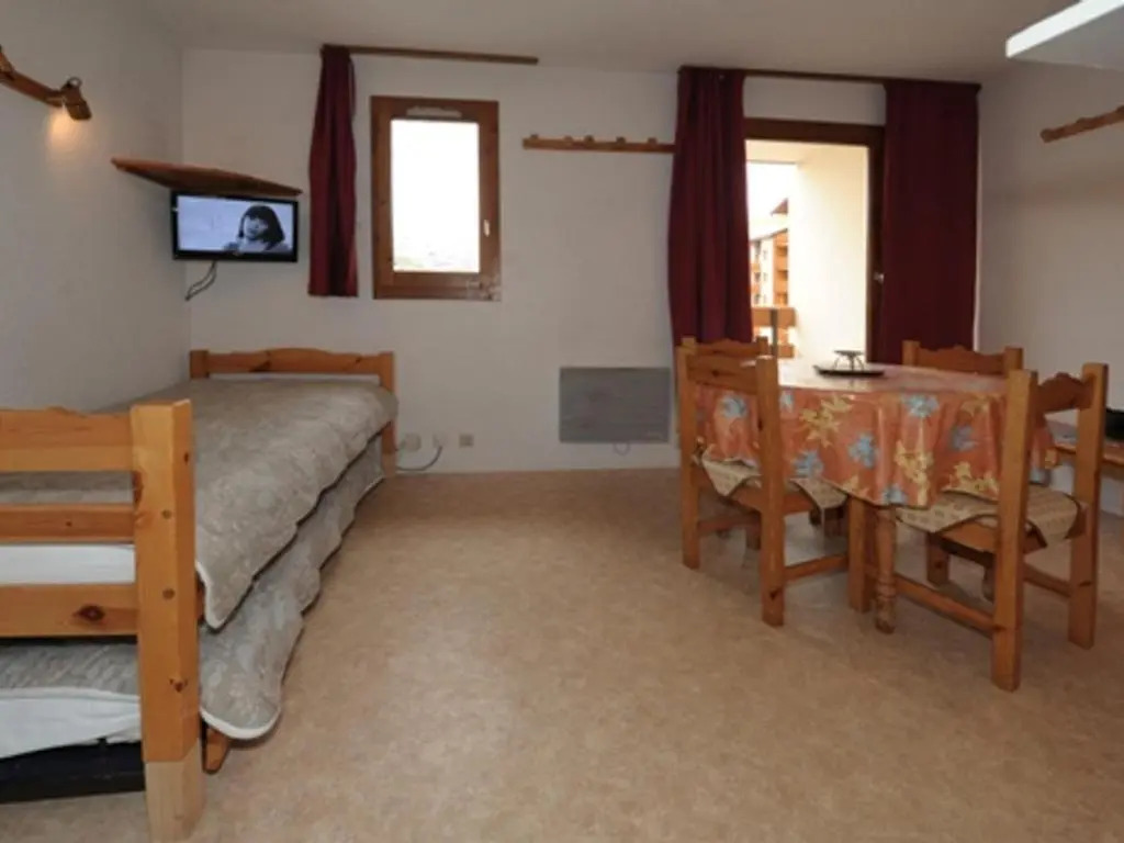 Appartement Les Menuires, 1 pièce, 4 personnes - FR-1-178-41