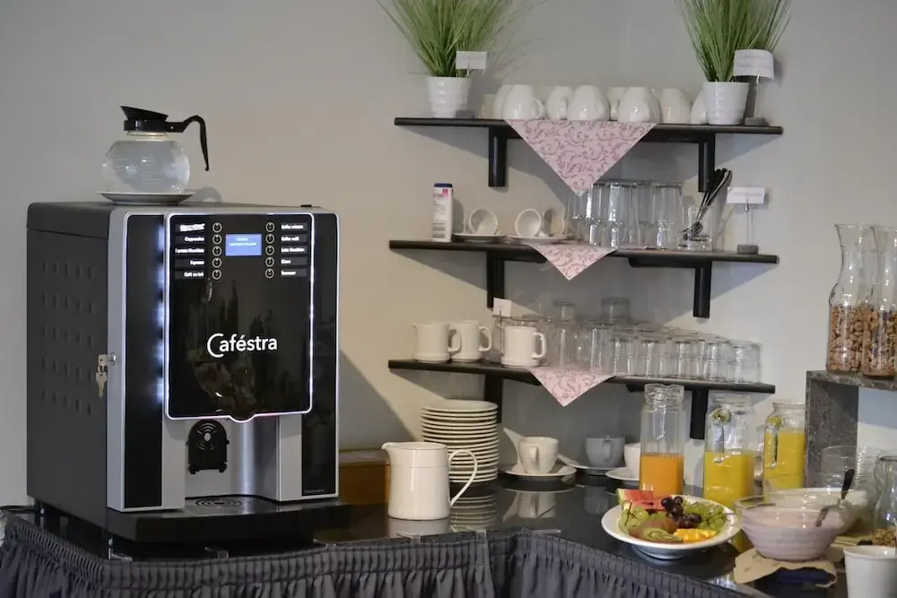 Hotel Café Galerie I Hannover-Garbsen I Free Parking
