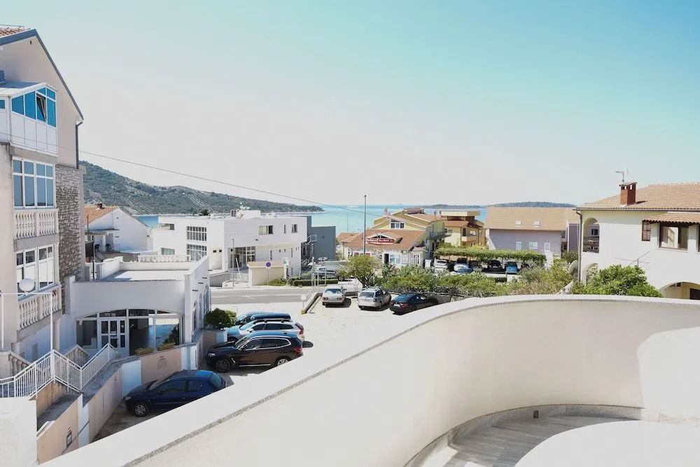 Apartment Mladen