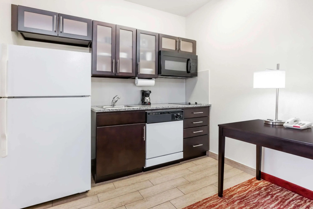 Hawthorn Suites Irving DFW South