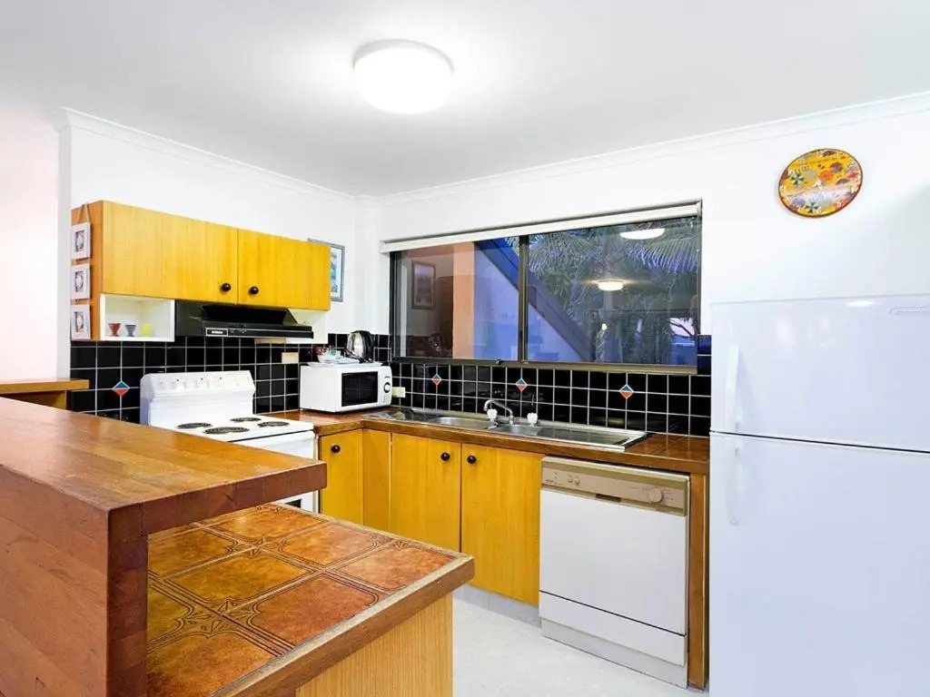 Soundhaven 4 Noosa Parade Value