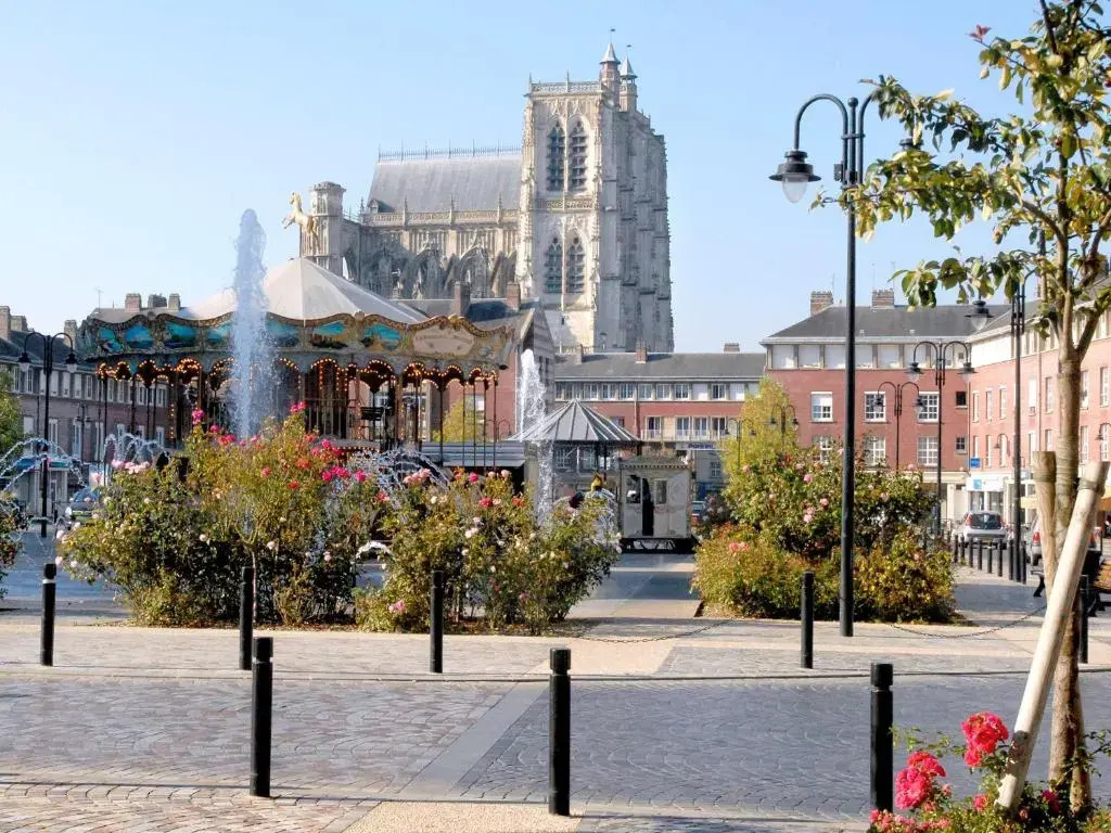 Mercure Abbeville Centre   Porte de La Baie de Somme