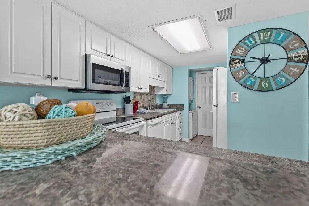 Castaways 1b 2 Bedroom Condo